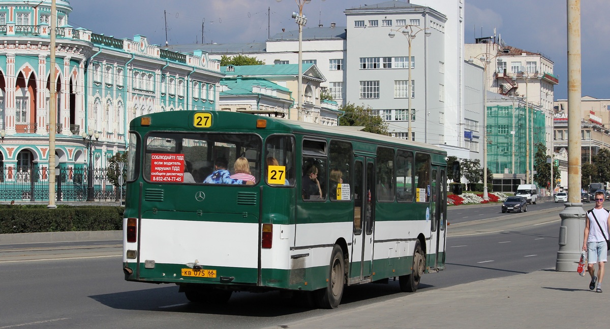 Sverdlovsk region, Mercedes-Benz O305 # КВ 075 66