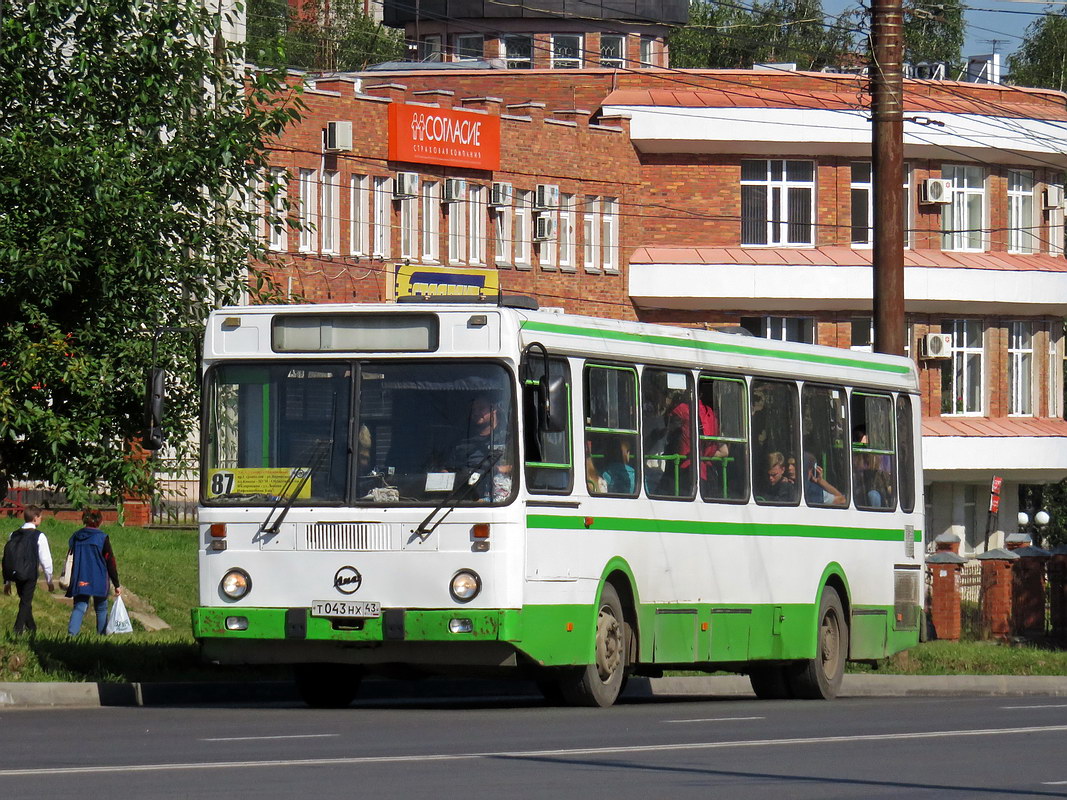 Кировская область, ЛиАЗ-5256.25 № Т 043 НХ 43