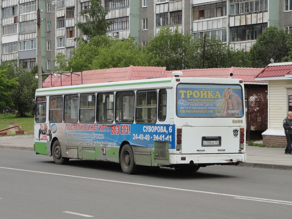 Вологодская область, ЛиАЗ-5256.30 № Е 358 ВЕ 35