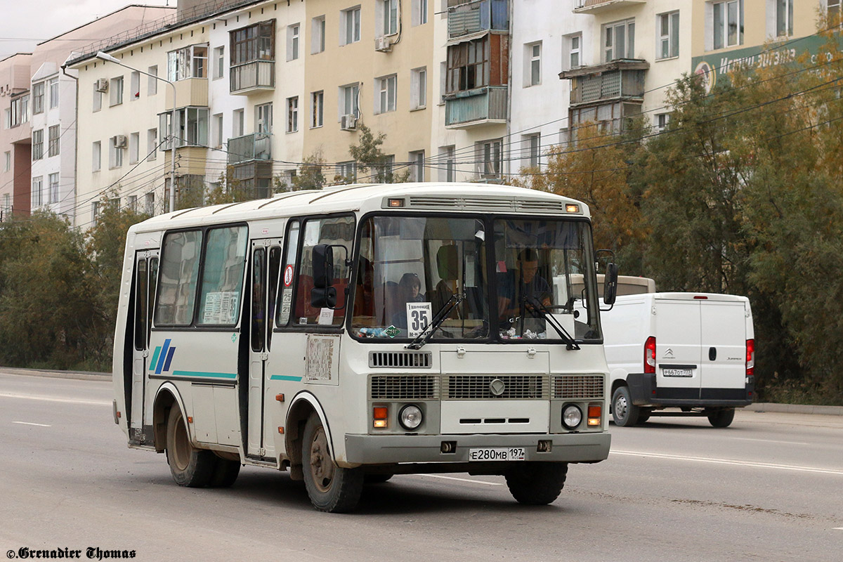 Саха (Якутия), ПАЗ-32053 № Е 280 МВ 197