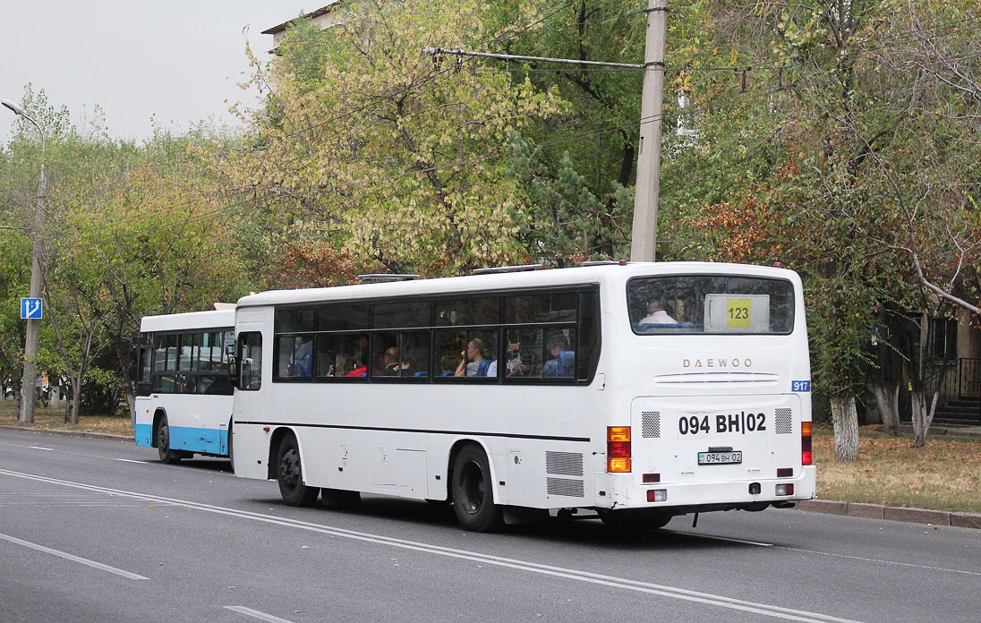 Almaty, Daewoo BS106 (SemAZ) # 917
