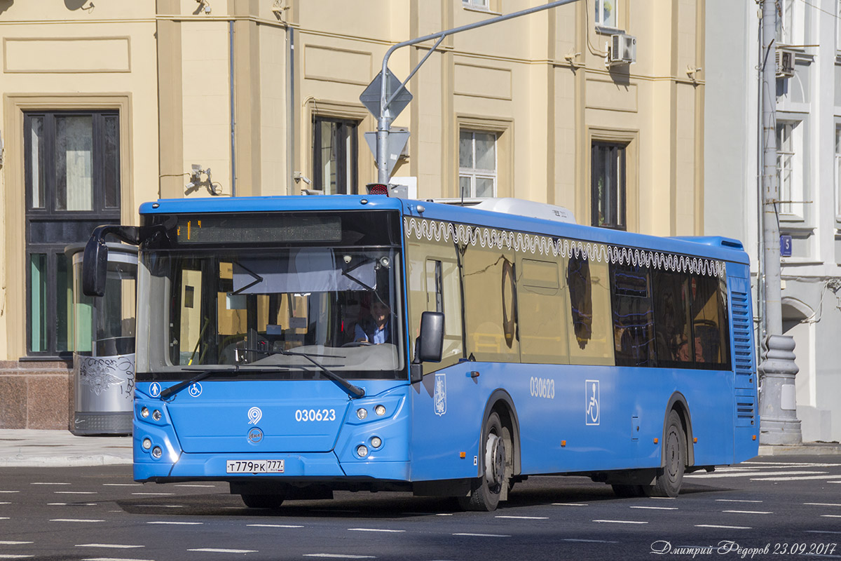 Μόσχα, LiAZ-5292.22 (2-2-2) # 030623