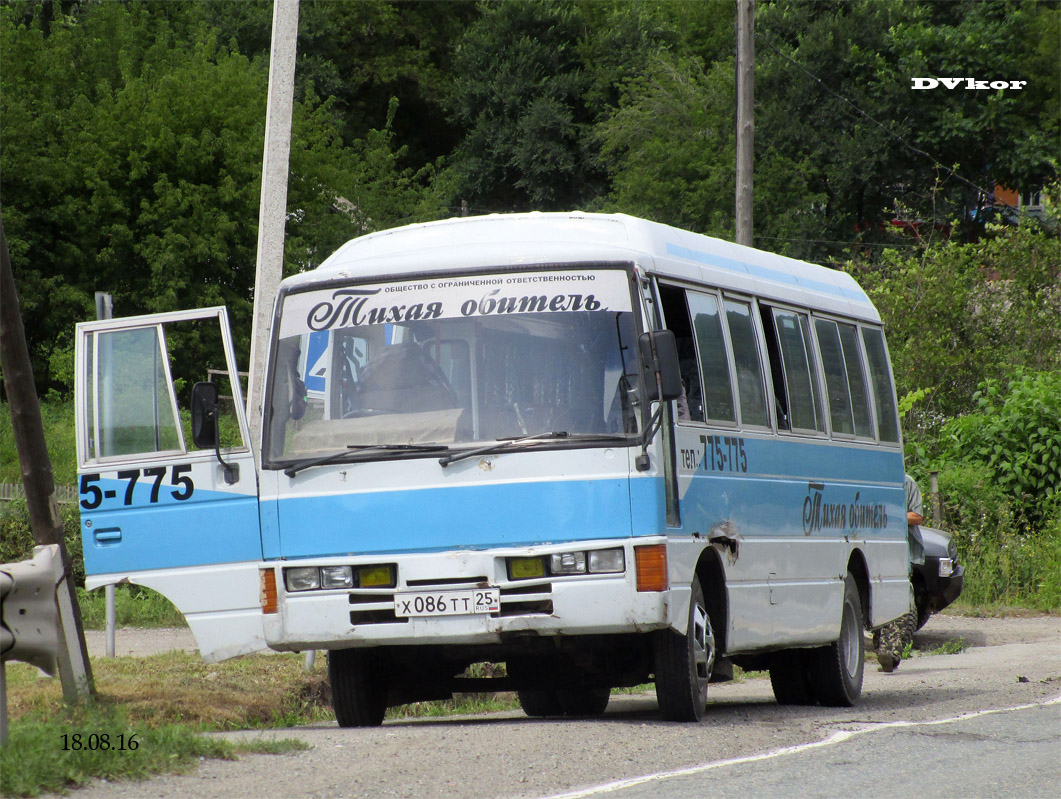 Приморский край, Nissan Civilian № Х 086 ТТ 25 — Фото — Автобусный транспорт