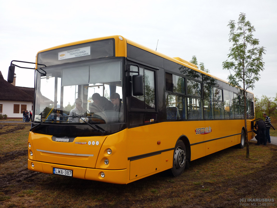 Венгрыя, Ikarus E134 № LWA-387; Венгрыя — V. Nemzetközi Ikarus, Csepel és Veteránjármű Találkozó, Polgár (2012)