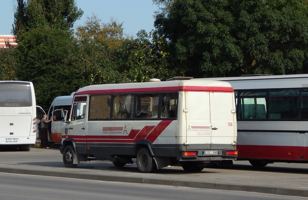 Літва, Mercedes-Benz T2 614D № 256