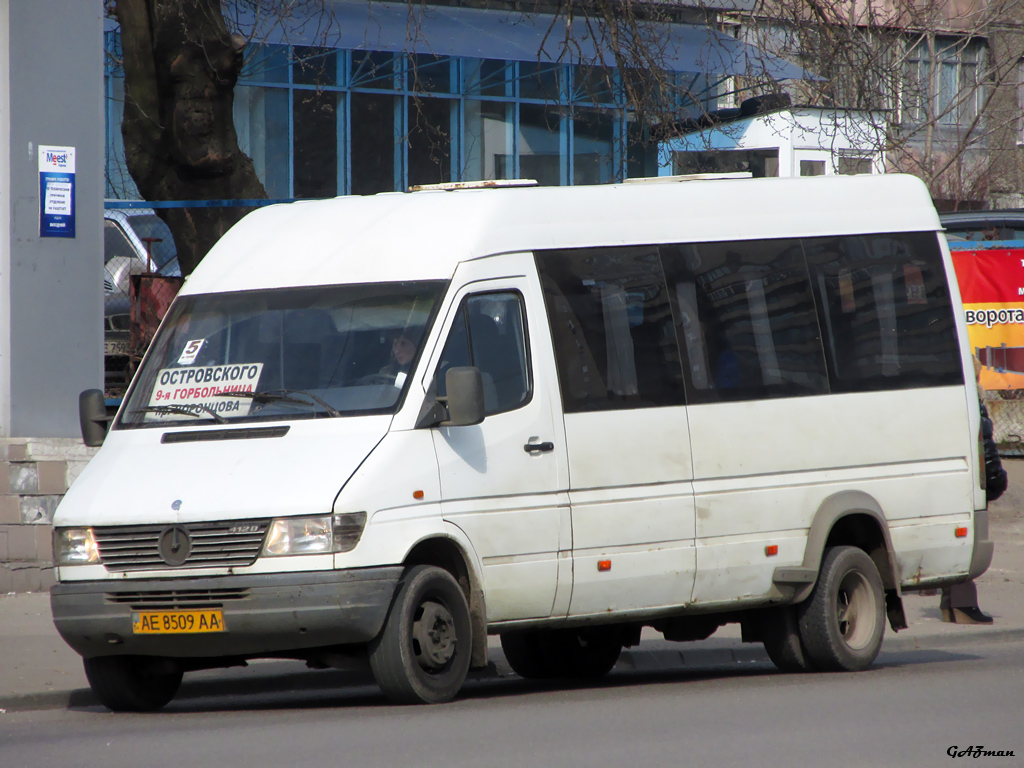 Днепропетровская область, Mercedes-Benz Sprinter W904 412D № 4590