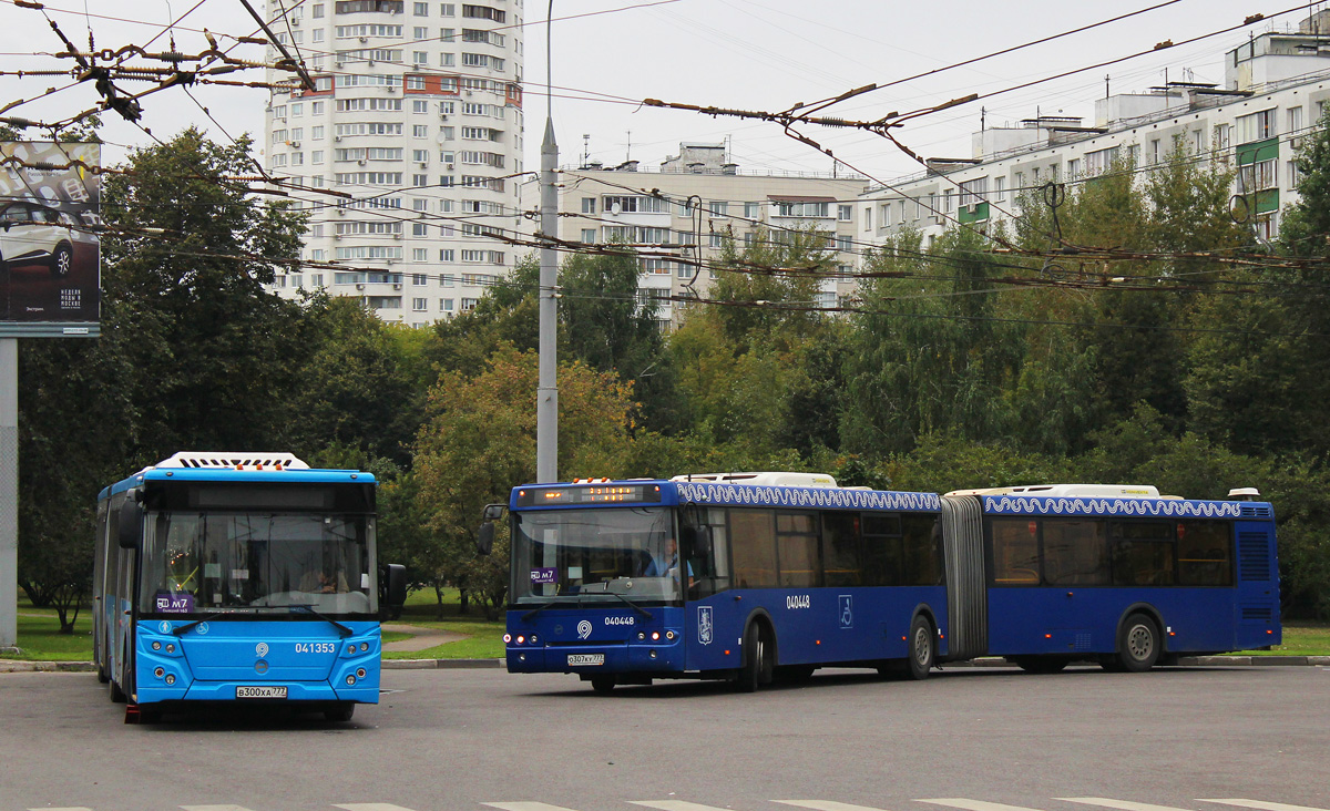 Москва, ЛиАЗ-6213.65 № 041353; Москва, ЛиАЗ-6213.22 № 040448