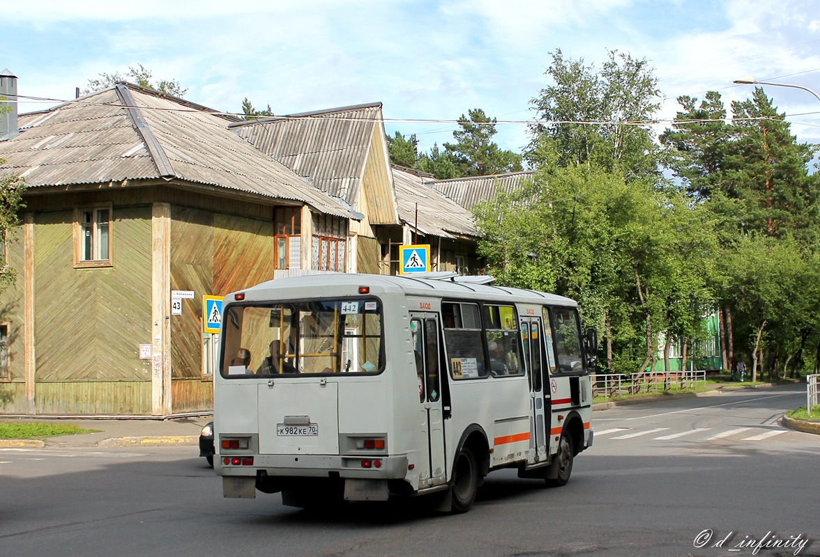 Tomsk region, PAZ-32054 # К 982 КЕ 70