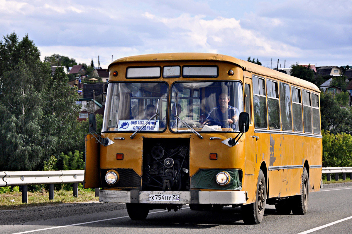 Алтайский край, ЛиАЗ-677М № Х 754 НУ 22