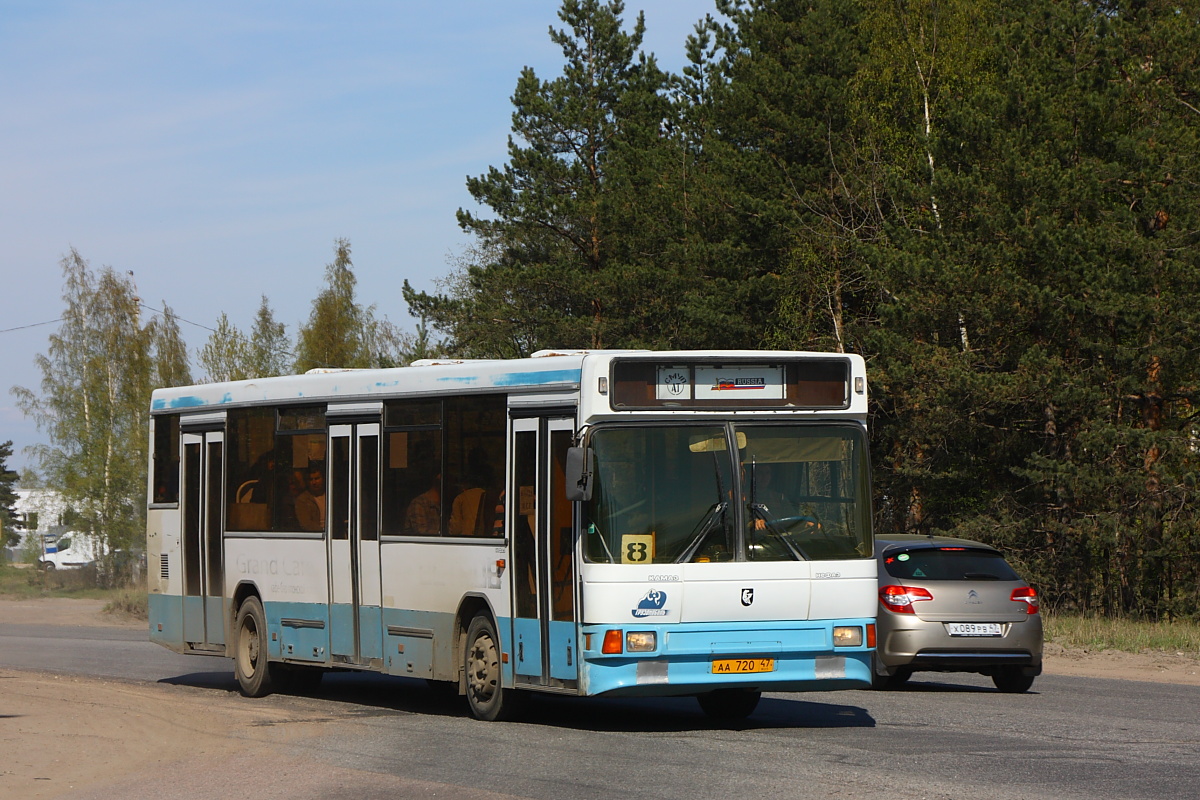 Leningrad region, NefAZ-5299 № 720