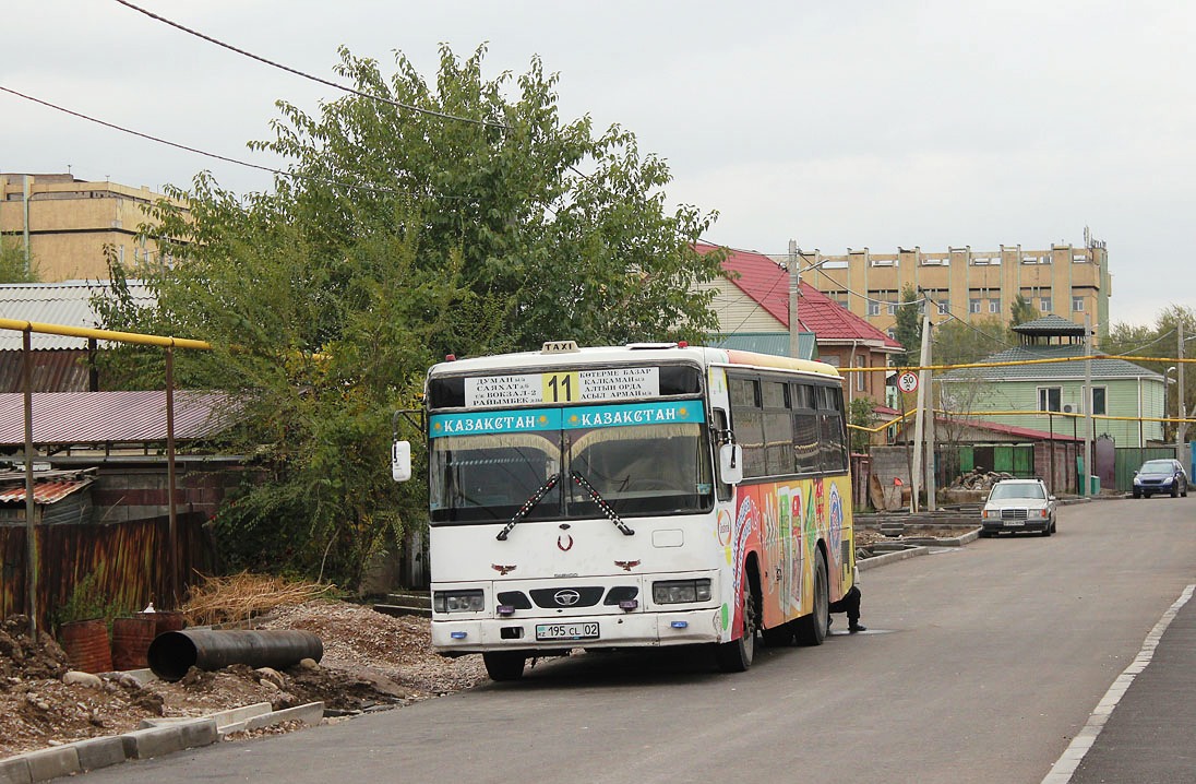 Almaty, Daewoo BS090 Royal Midi (Ulsan) # 7027