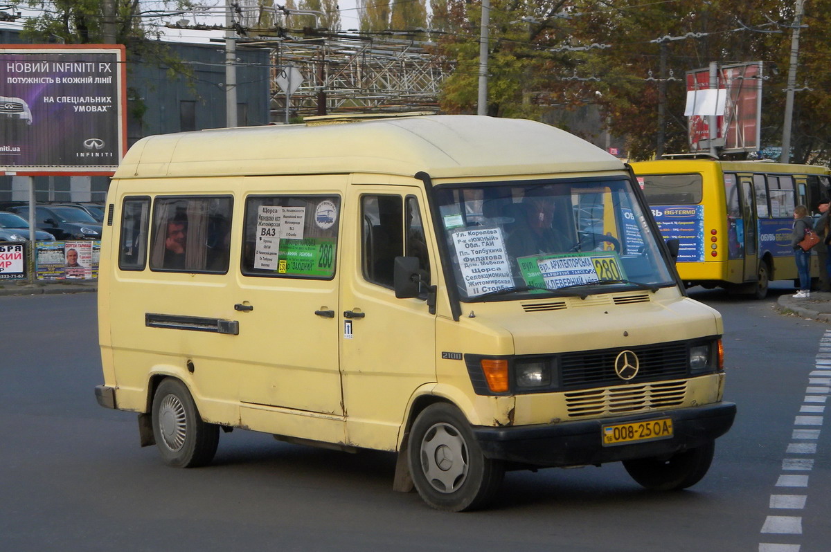 Одесская область, Mercedes-Benz T1 210D № 330