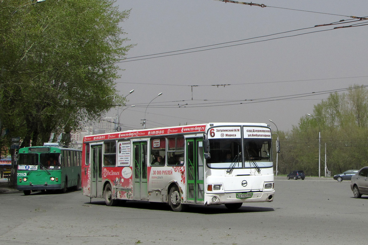 Новосибирская область, ЛиАЗ-5256.35 № В 619 ЕР 154