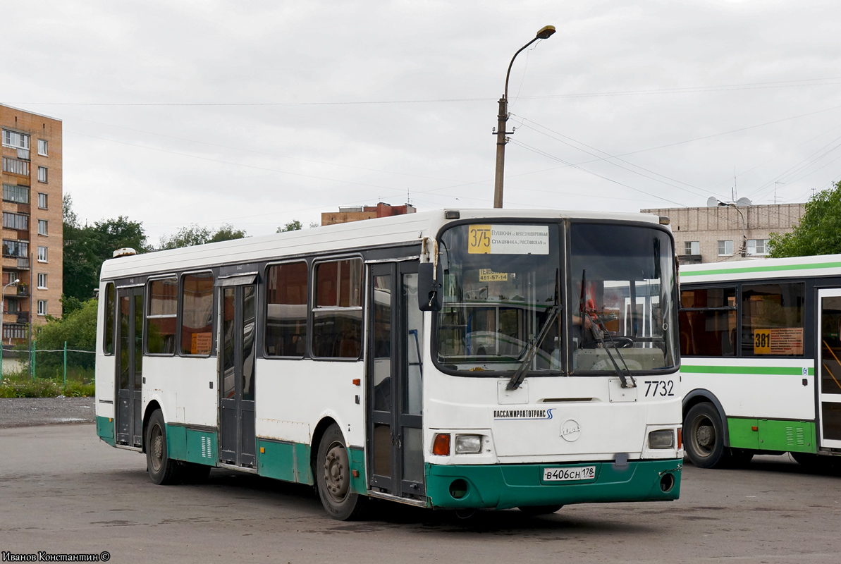 Санкт-Петербург, ЛиАЗ-5256.25 № 7732