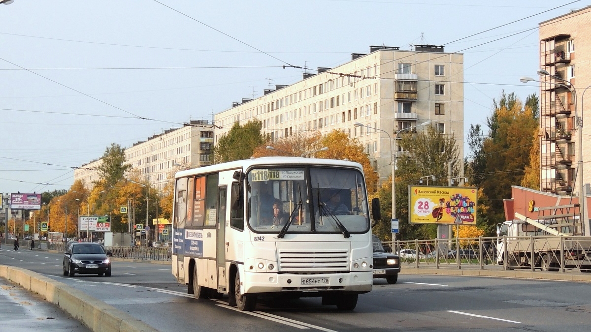 Санкт-Петербург, ПАЗ-320402-05 № 8742