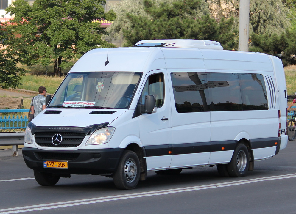 Молдавия, Mercedes-Benz Sprinter W906 515CDI № WYZ 209