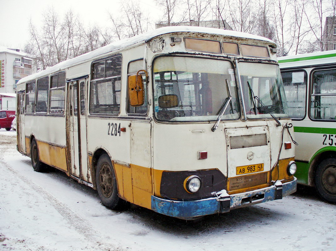 Кіраўская вобласць, ЛиАЗ-677М № х284