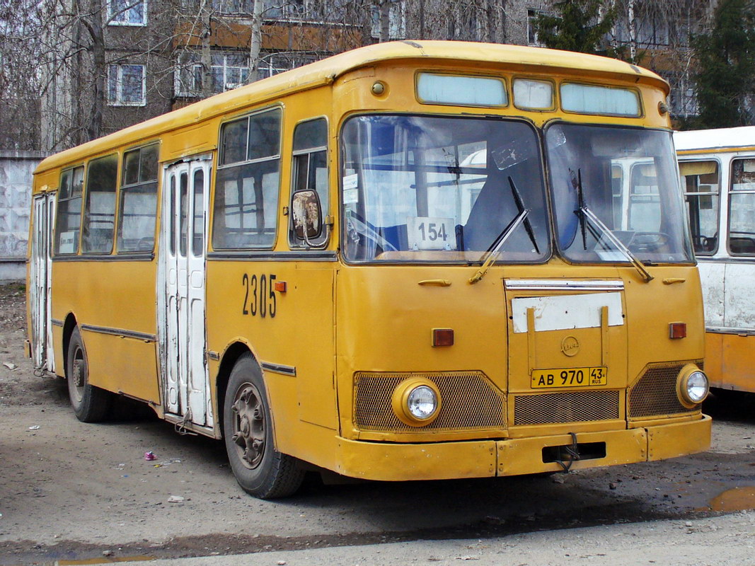 Kirov region, LiAZ-677M Nr. х305