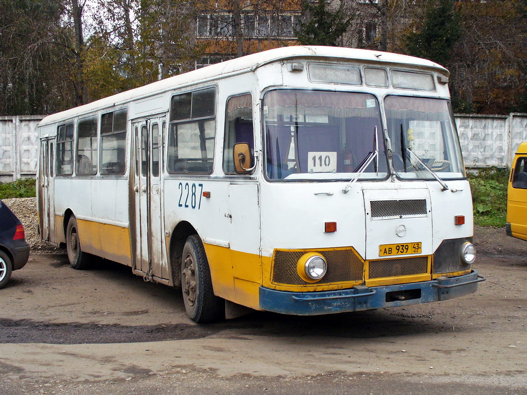 Kirov region, LiAZ-677M č. х287