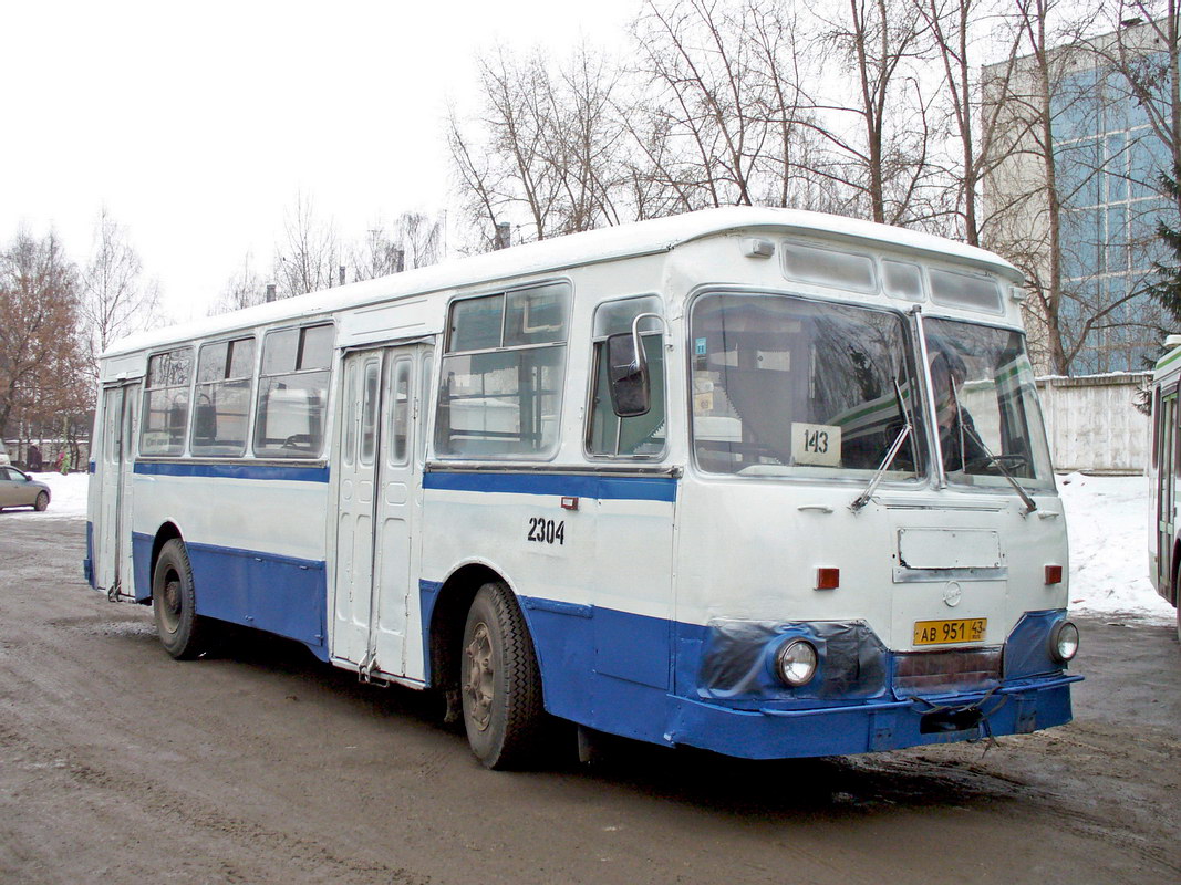 Kirov region, LiAZ-677M Nr. х304