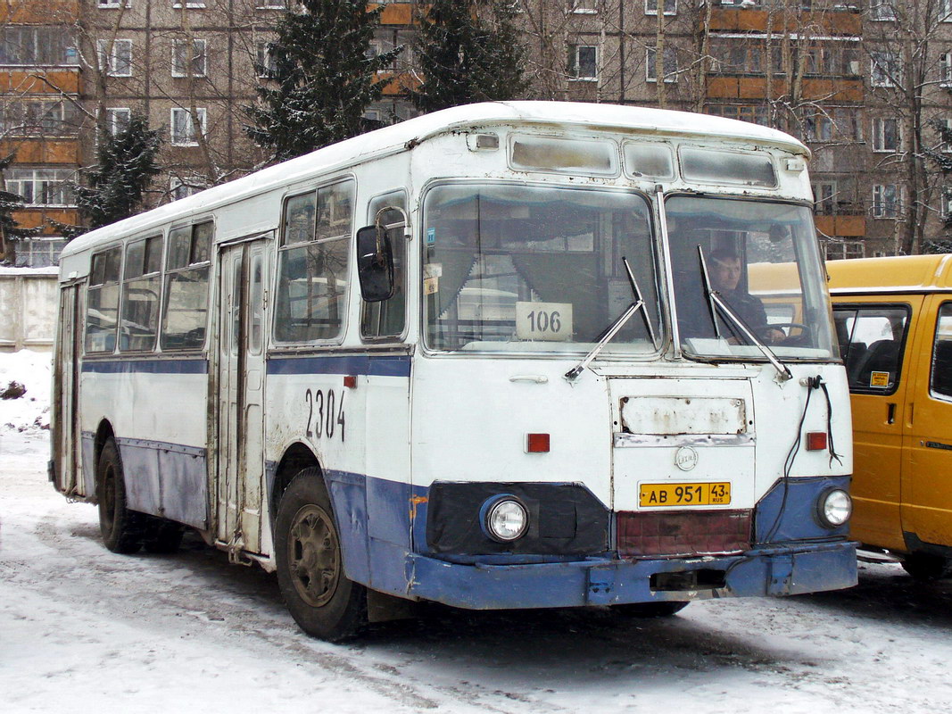Кіраўская вобласць, ЛиАЗ-677М № х304