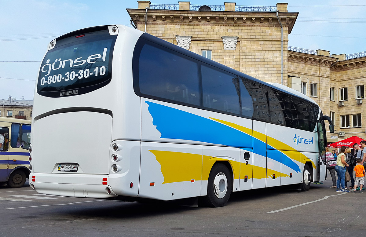 Киев, Neoplan P21 N2216SHD Tourliner SHD № AA 5728 KP