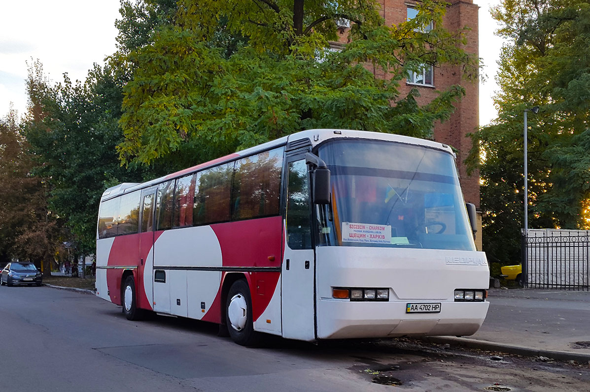 Киев, Neoplan N316K Transliner № AA 4702 HP