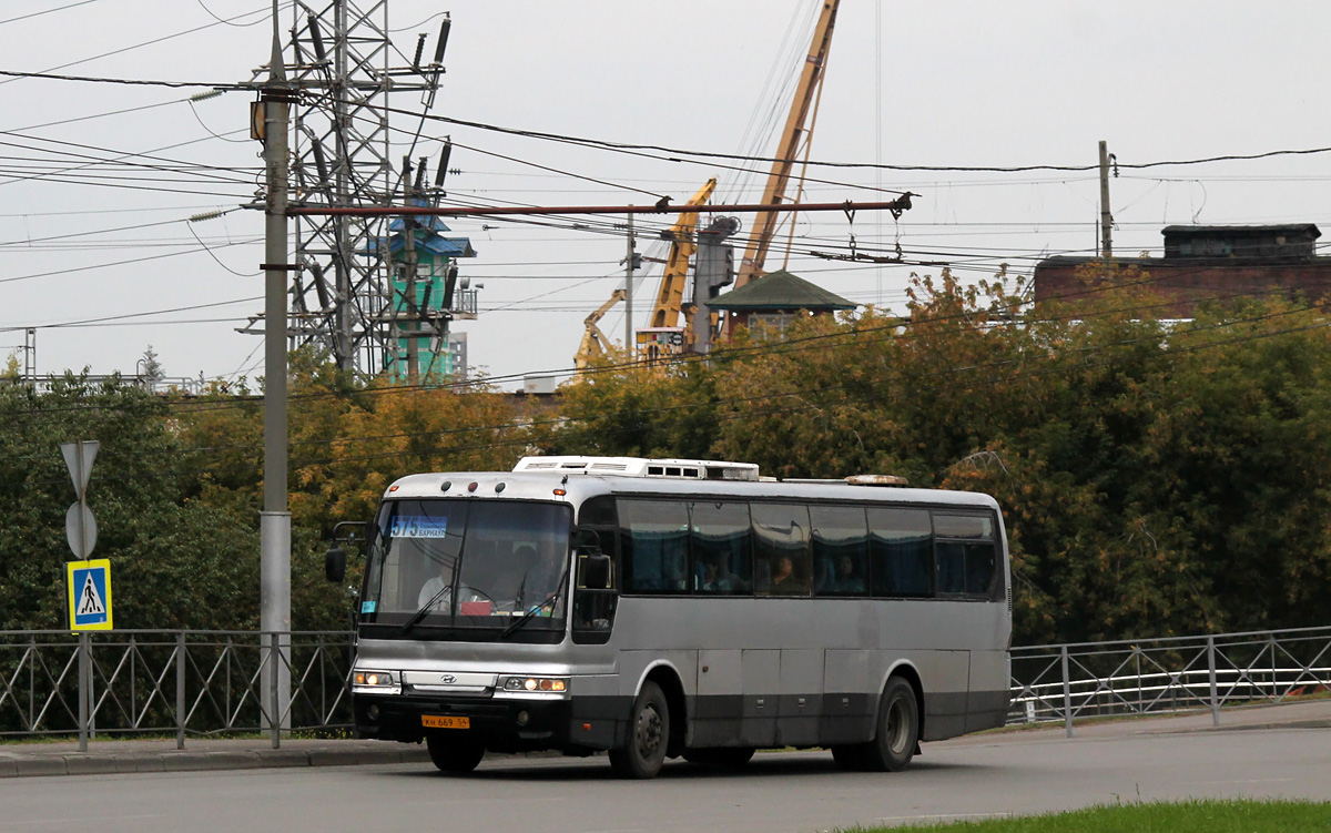 Новосибирская область, Hyundai Aero Hi-Space № 4214