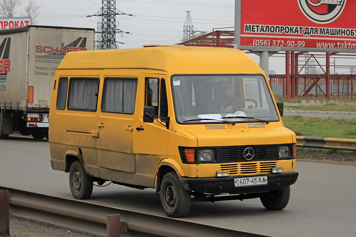 Днепропетровская область, Mercedes-Benz T1 210D № 607-45 АА