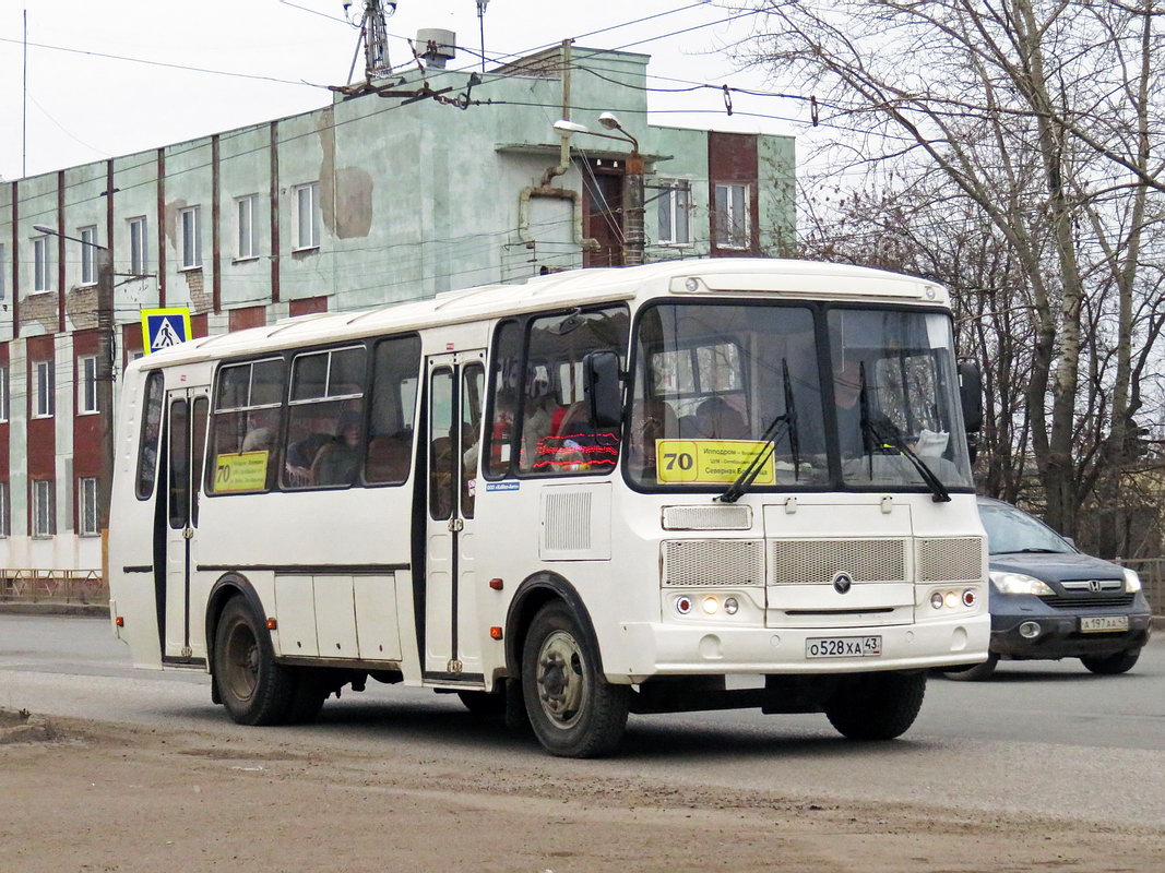 Кировская область, ПАЗ-4234-04 № О 528 ХА 43