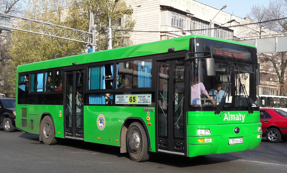 Алматы, Yutong ZK6108HGH № 751 DA 02