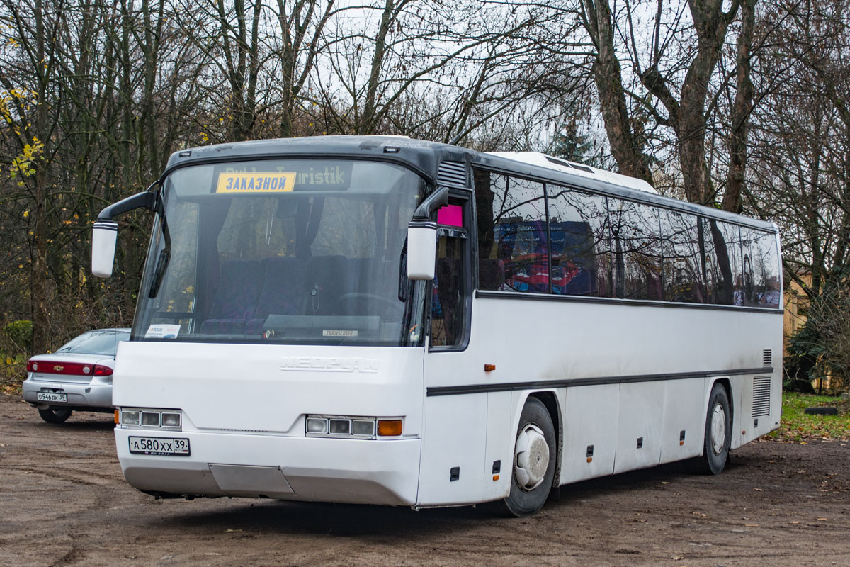 Kaliningrad region, Neoplan N316Ü Transliner Nr. А 580 ХХ 39