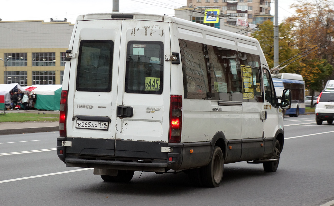 Санкт-Петербург, Нижегородец-2227UU (IVECO Daily) № В 265 АХ 178