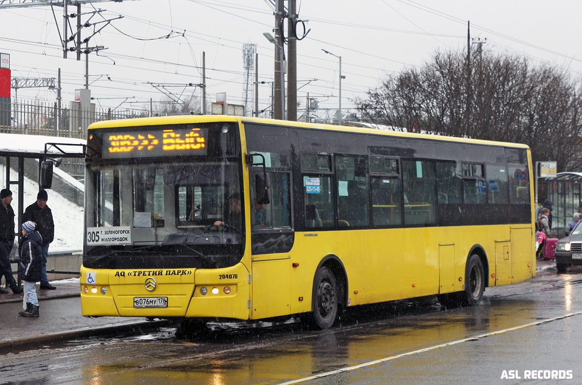 Санкт-Петербург, Golden Dragon XML6125CR № В 076 МУ 178