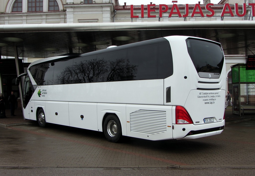 Латвия, Neoplan P21 N2216SHD Tourliner SHD № 135