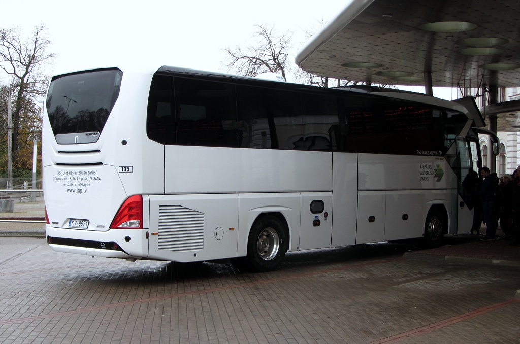 Латвия, Neoplan P21 N2216SHD Tourliner SHD № 135