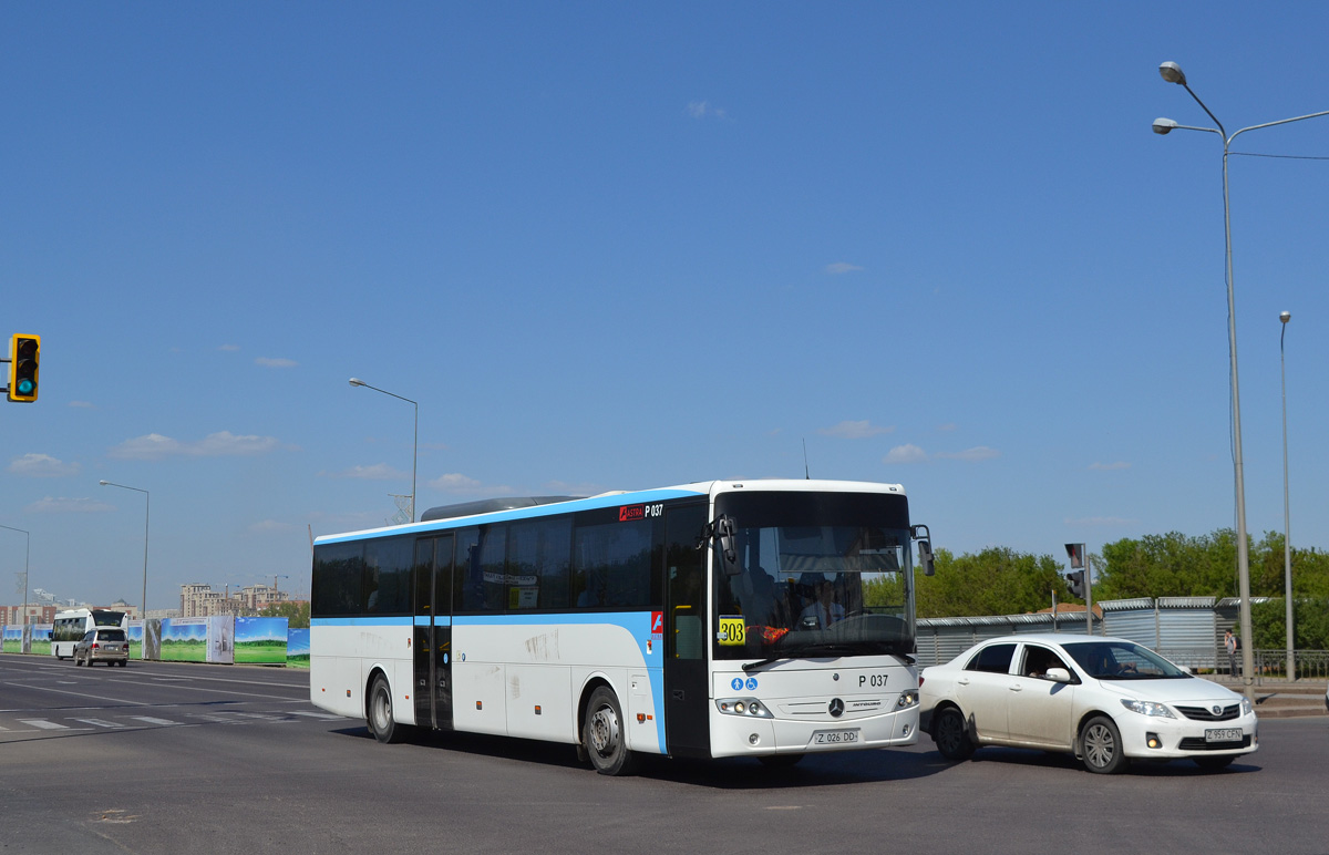 Астана, Mercedes-Benz Intouro II № P037