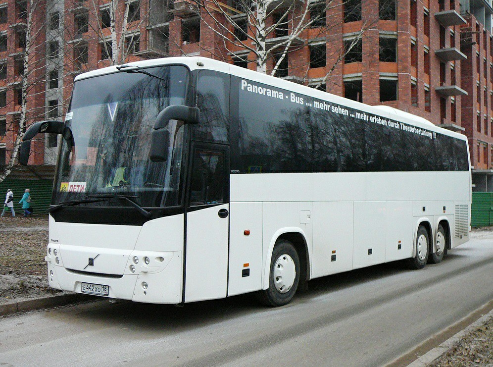 Удмуртия, Volvo 9900 № Е 442 ХО 18