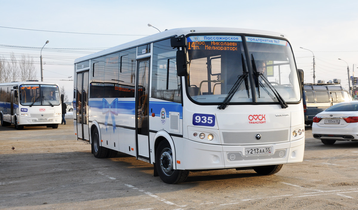 Obwód omski, PAZ-320414-04 "Vektor" (1-2) Nr 935; Obwód omski — 09.12.2017 — PAZ-320414-04 buses presentation
