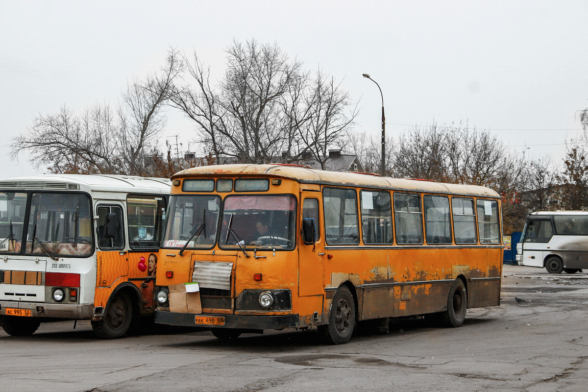 Nizhegorodskaya region, LiAZ-677M № АК 498 52