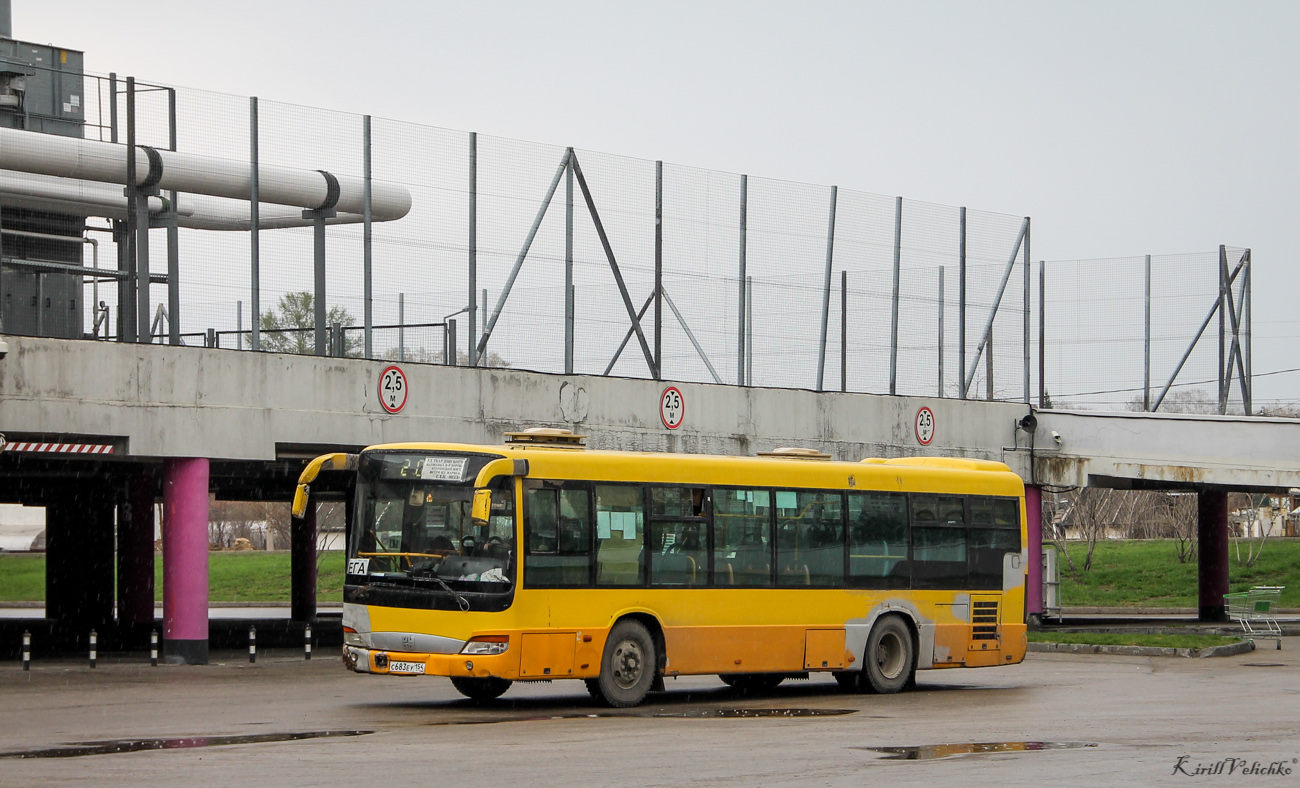 Новосибирская область, Zhong Tong LCK6103G-2 № С 683 ЕУ 154