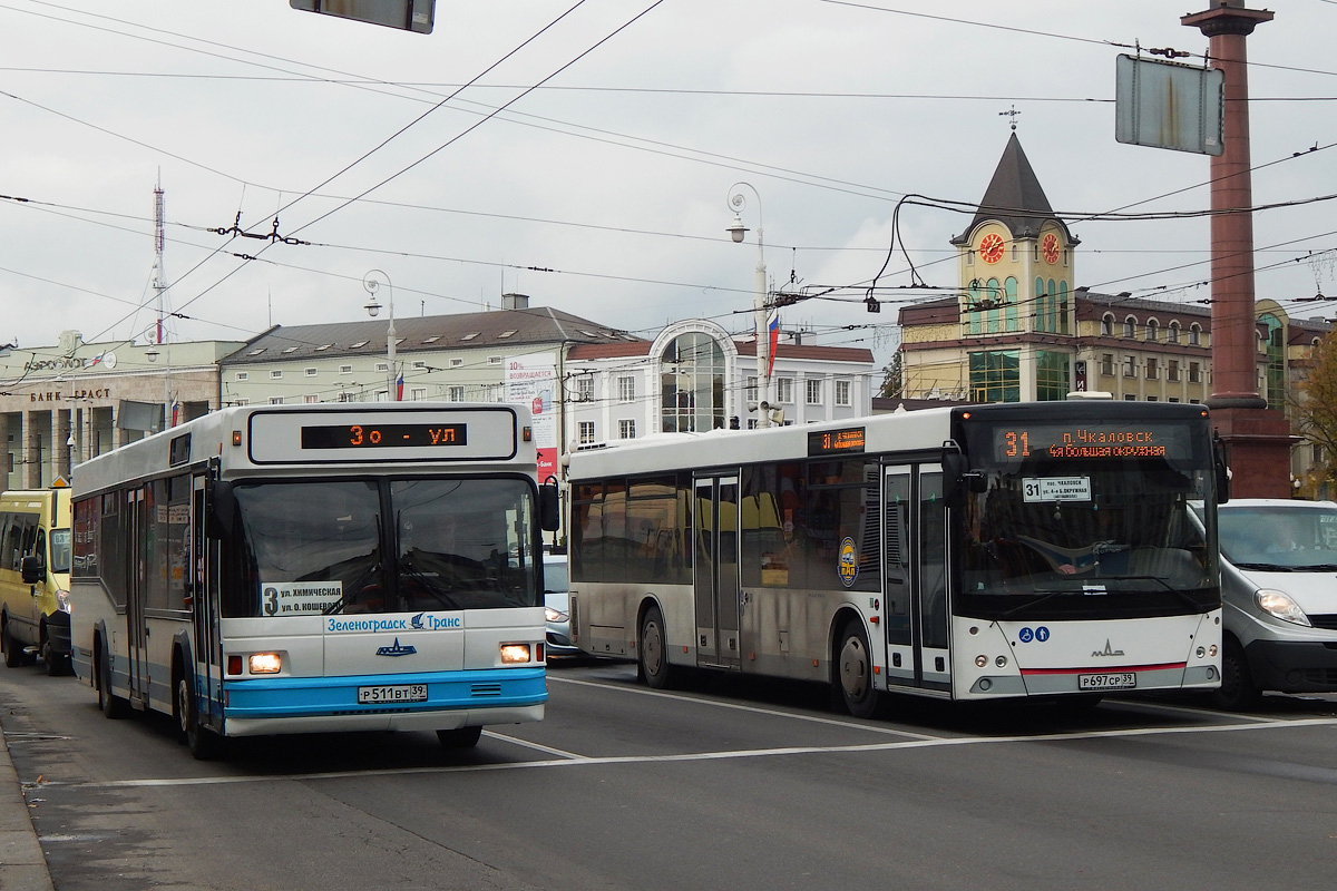 Kaliningrad region, MAZ-103.C62 Nr. 79; Kaliningrad region, MAZ-203.169 Nr. Р 697 СР 39