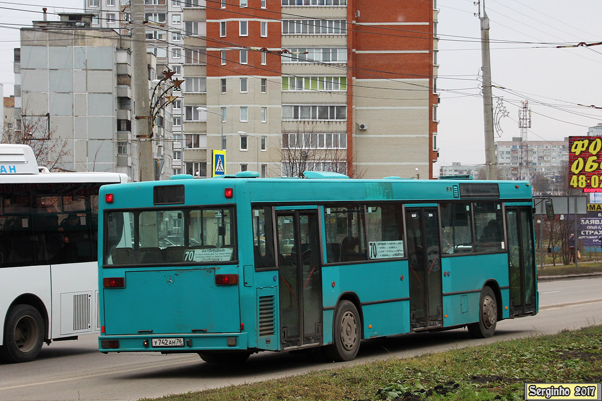 Пензенская область, Mercedes-Benz O405N № У 742 АН 76