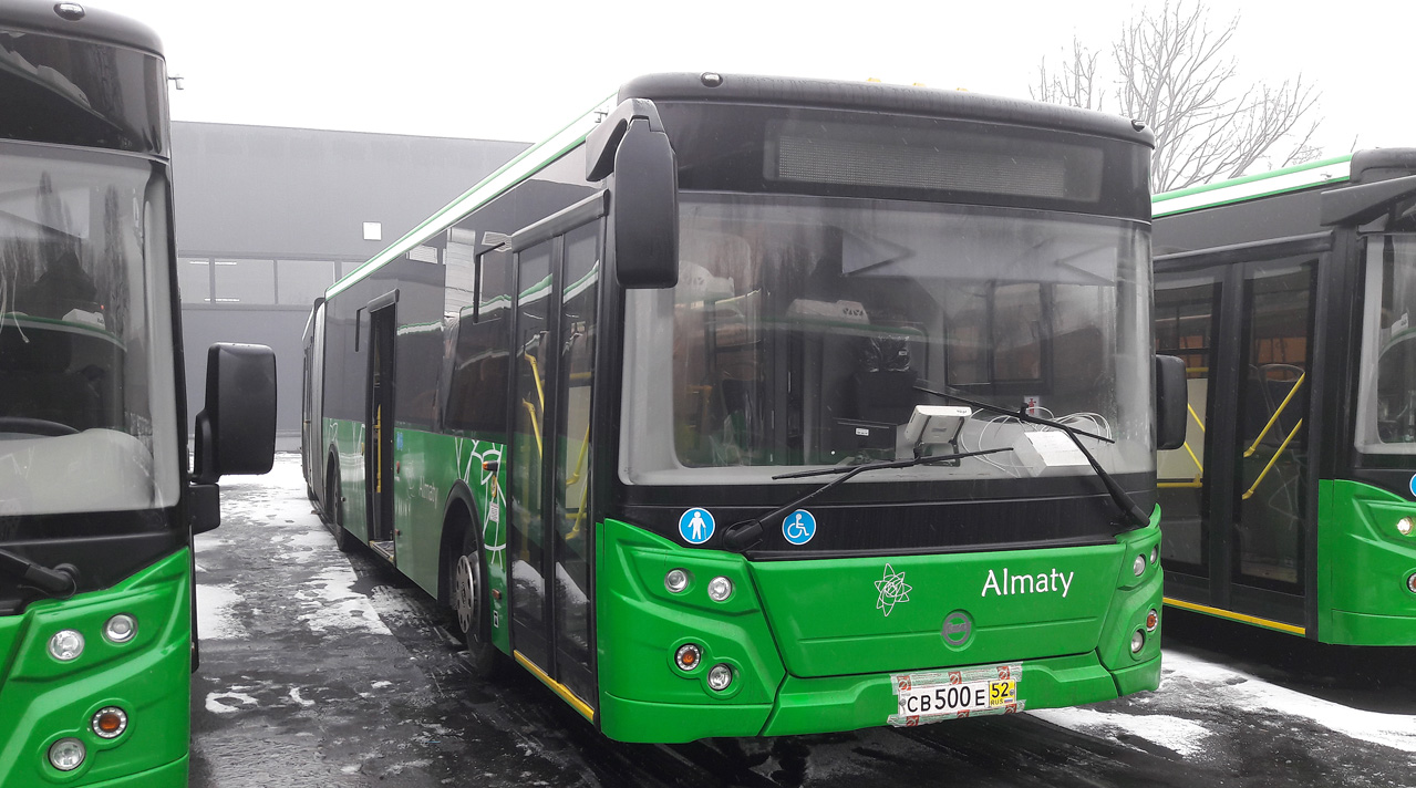 Almaty, LiAZ-6213.65 č. СВ 500 Е 52