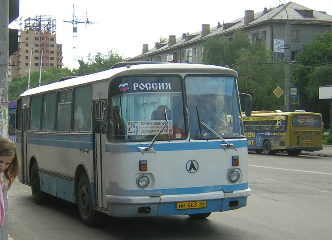 Novosibirsk region, LAZ-695N Nr. 1143