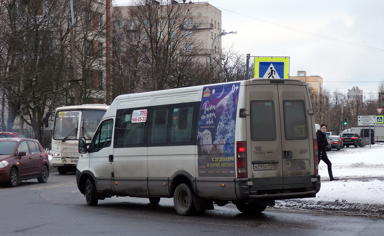 Sankt Peterburgas, Nizhegorodets-2227UT (IVECO Daily) Nr. 100