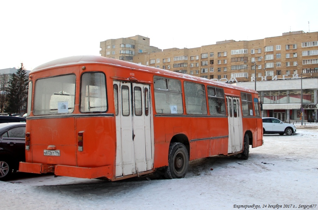 Свердловская область, ЛиАЗ-677МБ № В 872 ЕТ 196