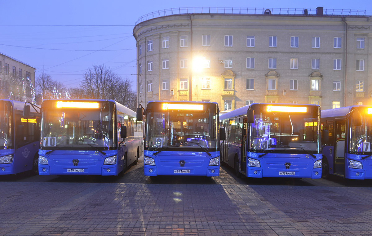 Brjanszki terület, LiAZ-4292.60 (1-2-1) sz.: 302; Brjanszki terület, LiAZ-4292.60 (1-2-1) sz.: 309; Brjanszki terület, LiAZ-4292.60 (1-2-1) sz.: 344; Brjanszki terület — Новые автобусы