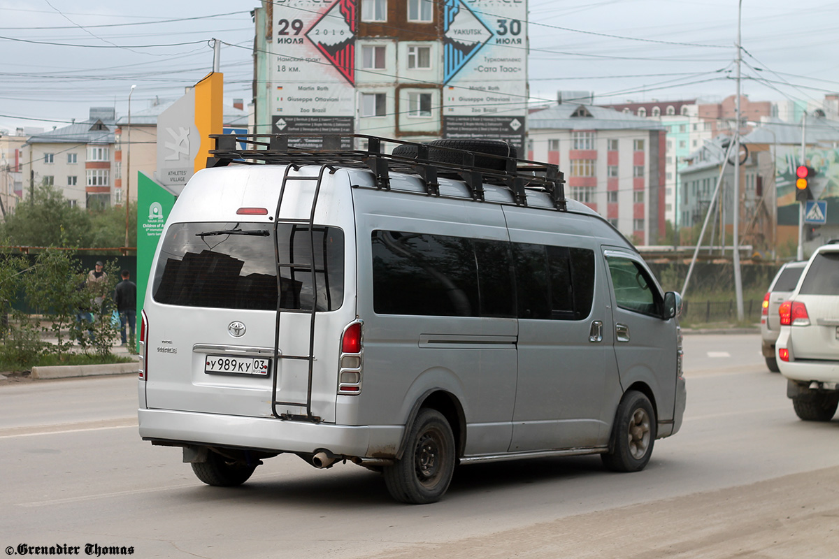 Саха (Якутия), Toyota HiAce TRH223L № У 989 КУ 03