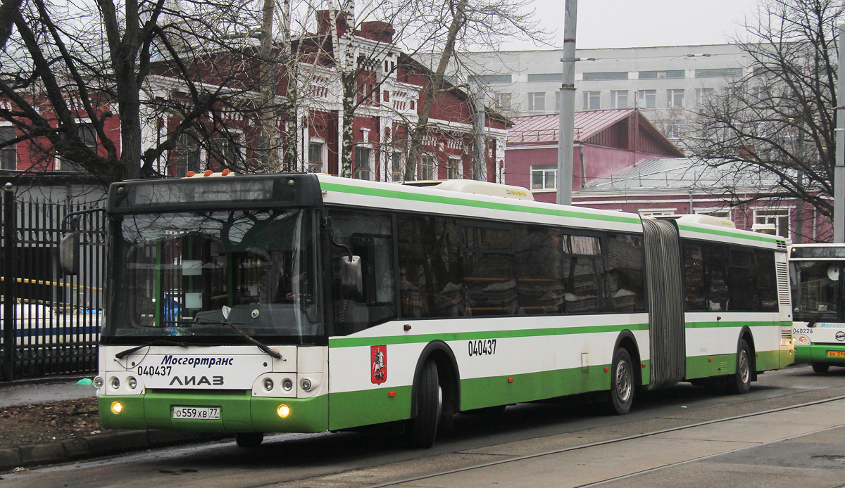 Maskva, LiAZ-6213.22 Nr. 040437